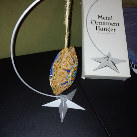 Ornament Hanger - Picture 7 of 10